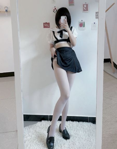 年轻的阿姨中文_免费观看高清版